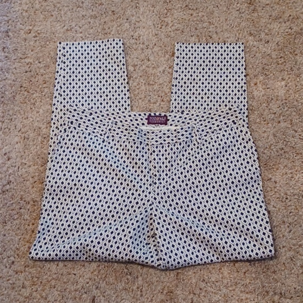 Roz & Ali Diamond Print Pants